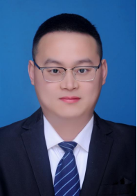 卢 喆